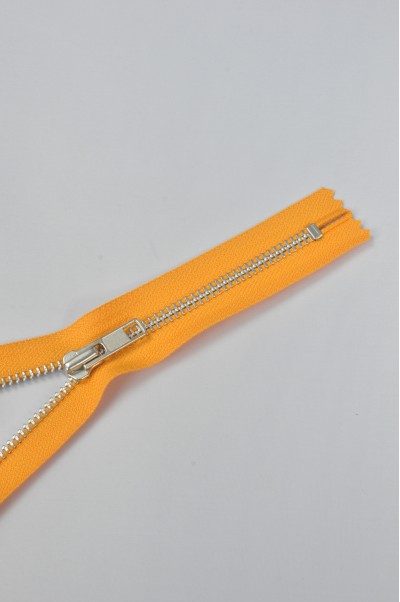 ZIP077  2號拉鏈  單頭金屬拉鏈   銀白色密尾拉鏈  不設單獨拉鍊訂購  細節-1